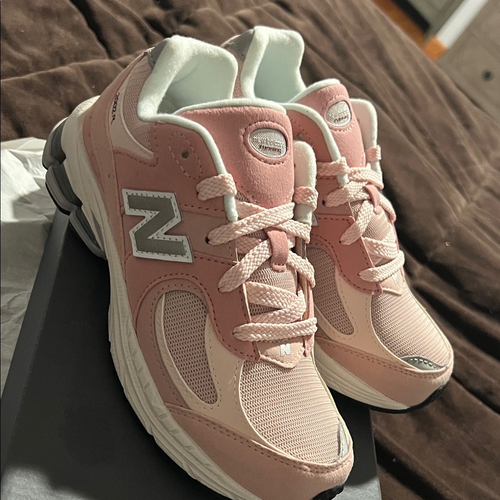 New Balance Kids Sneakers - Pink and White